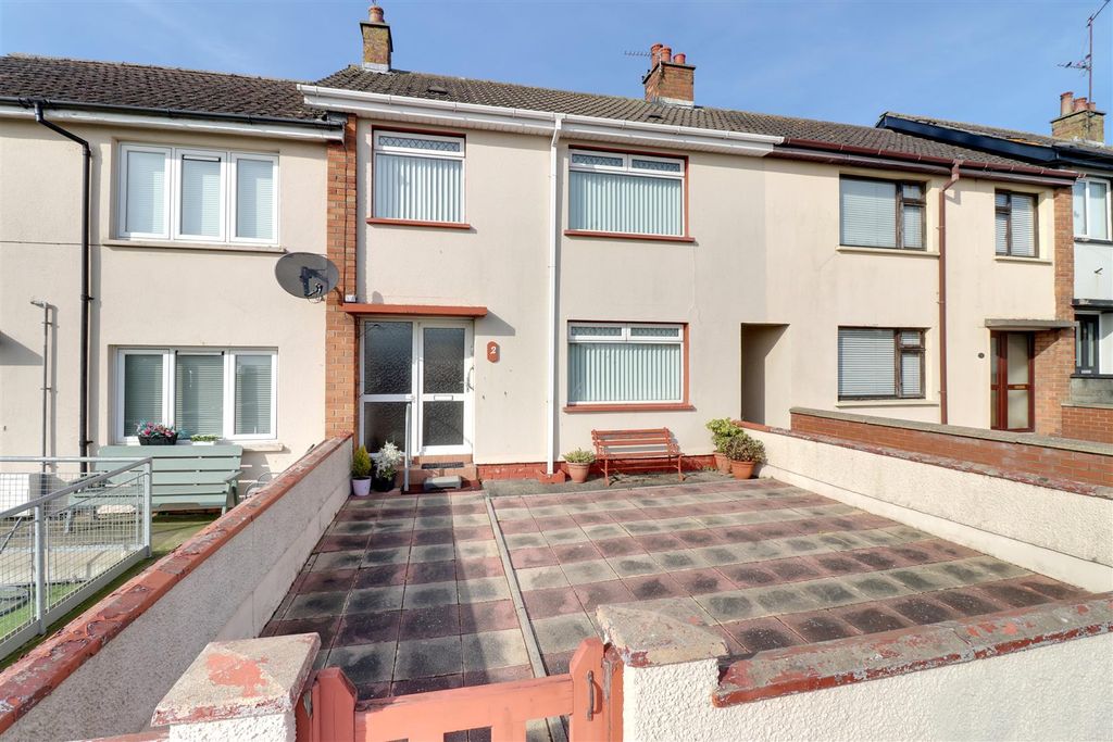 Property photo 1 of 15 Entrance