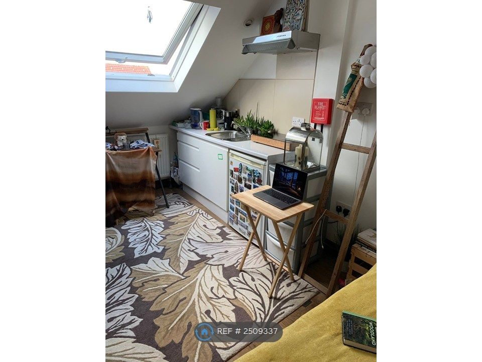 Property photo 3 of 8