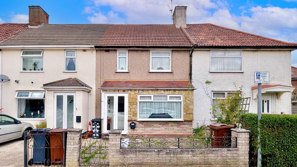 Property photo 1 of 18