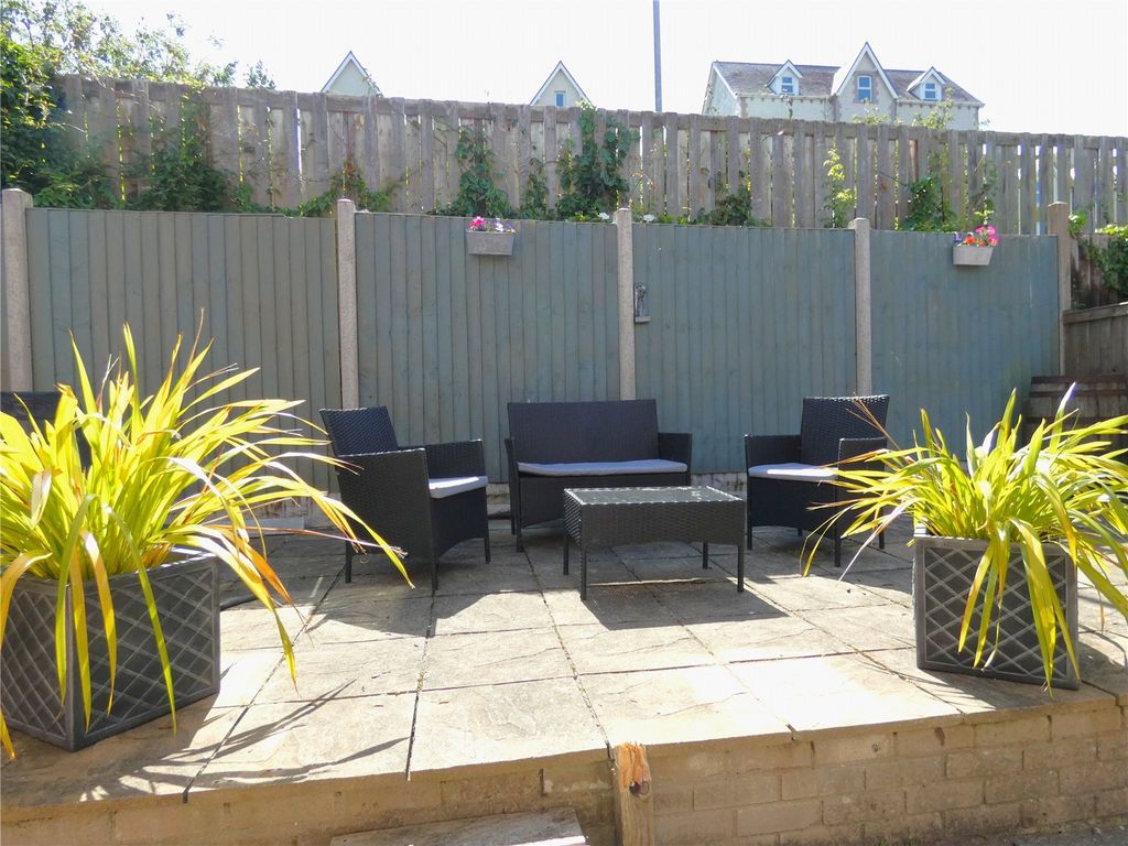 Property photo 2 of 21 Picture No. 33