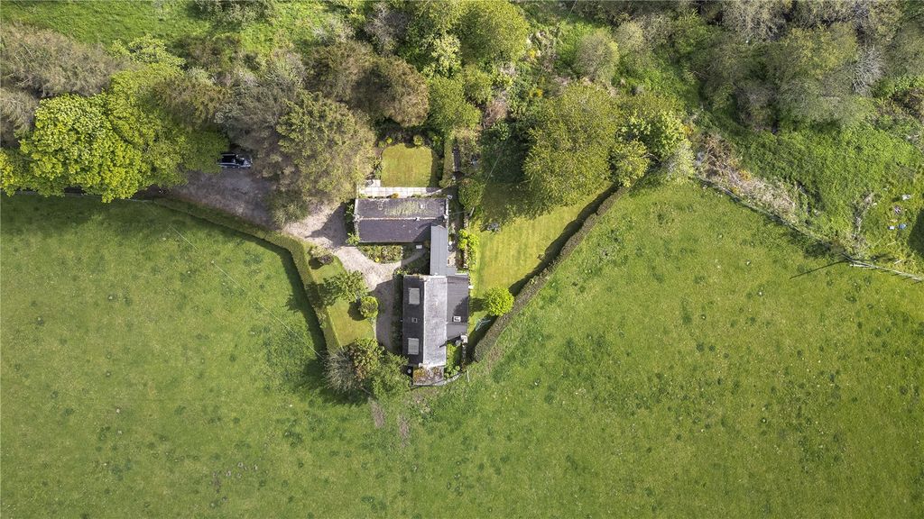 Property photo 2 of 55 Braehead