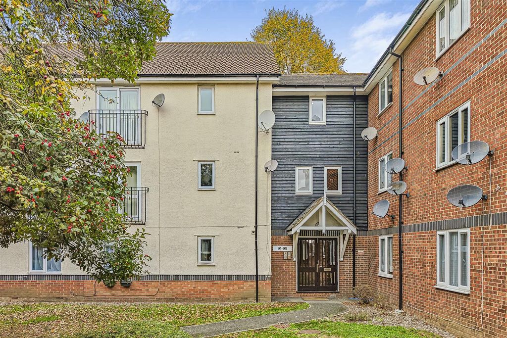 Property photo 1 of 12