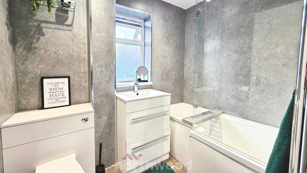 Property photo 1 of 30