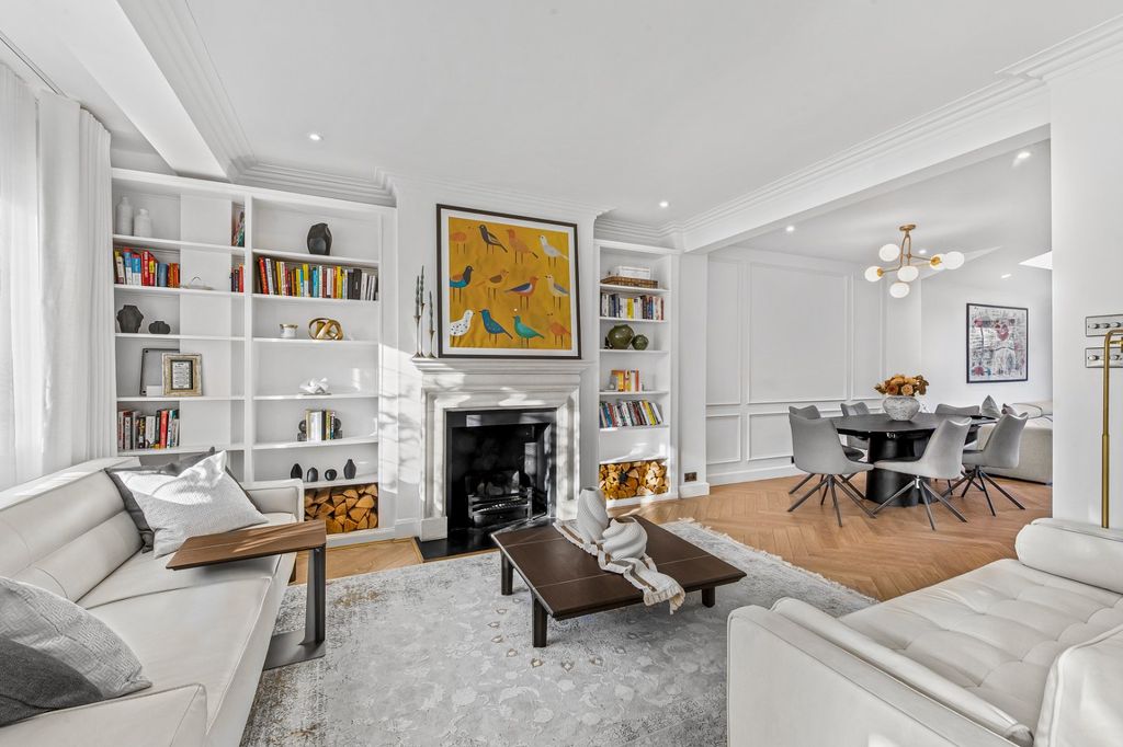 Property photo 2 of 24