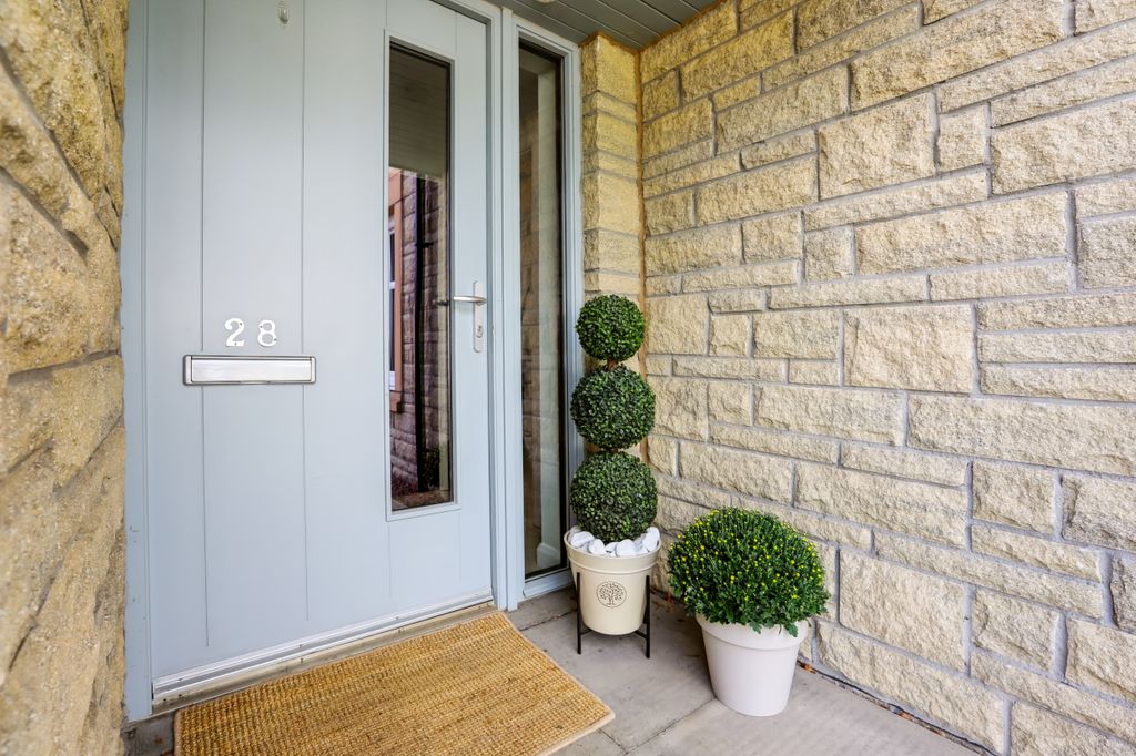 Property photo 2 of 51