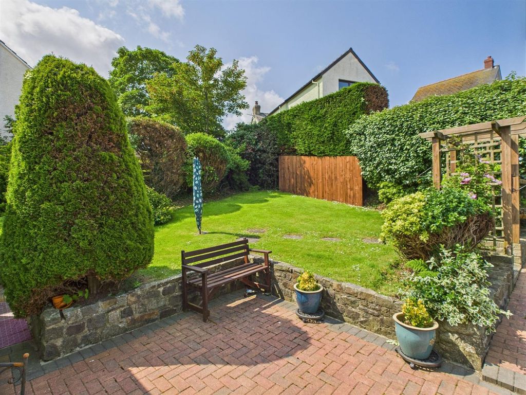 Property photo 2 of 31 Cam05474G0-Pr0004-Still030.Jpg