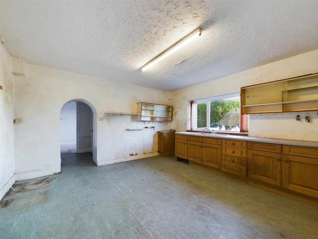 Property photo 2 of 21 Cam02546G0-Pr0106-Still001.Jpg