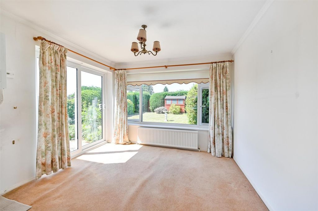 Property photo 3 of 18