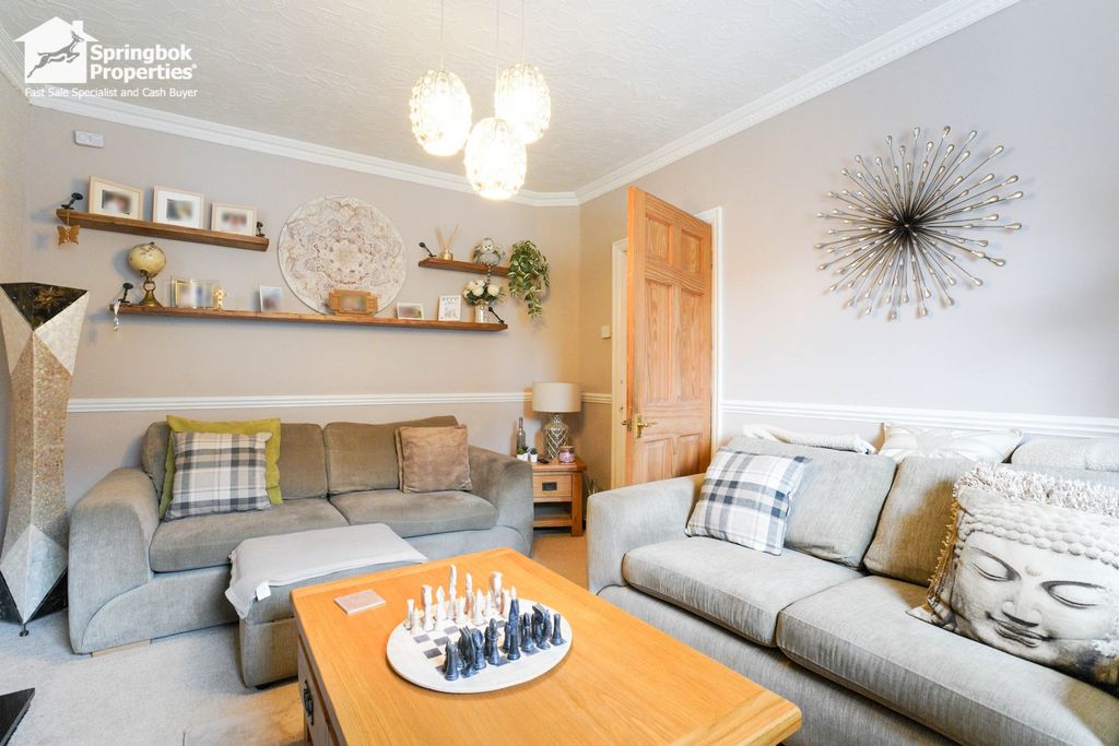 Property photo 3 of 18 2