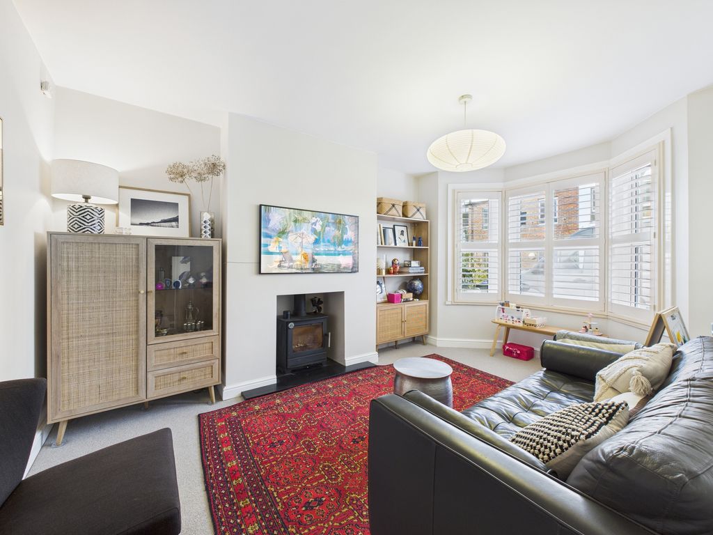 Property photo 2 of 19 Image