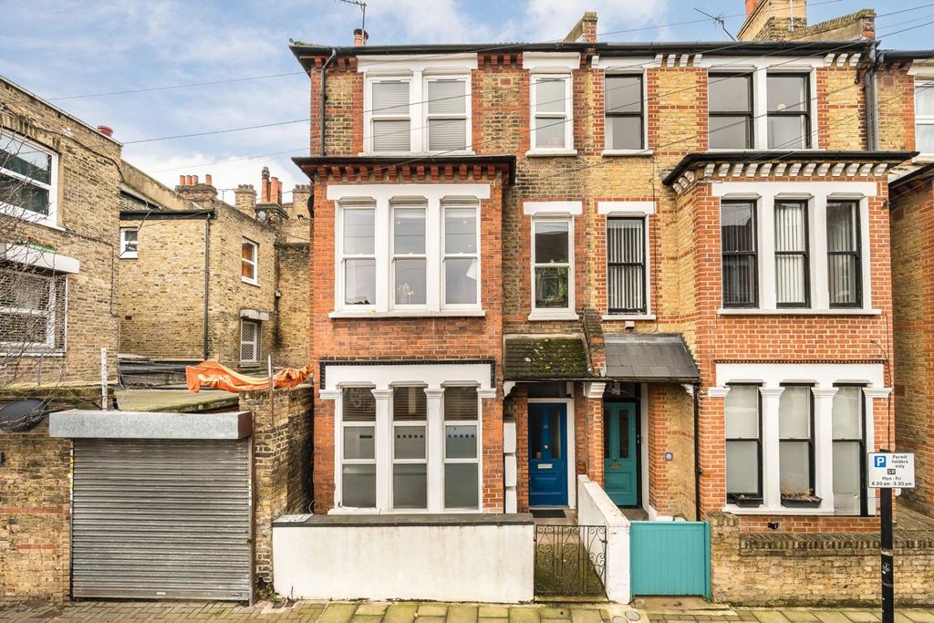 Property photo 1 of 7