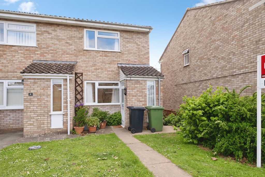 Property photo 1 of 17