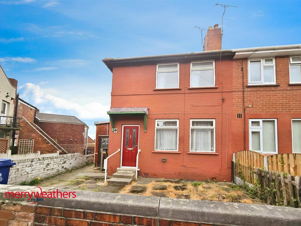 Property photo 1 of 10 External