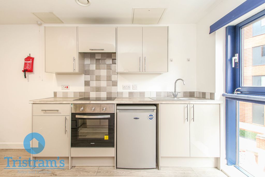 Property photo 2 of 13