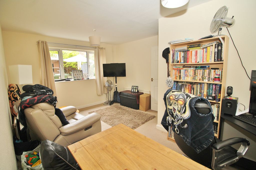 Property photo 2 of 15