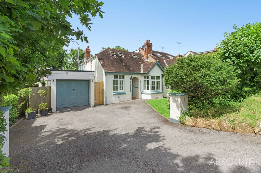 Property photo 1 of 32