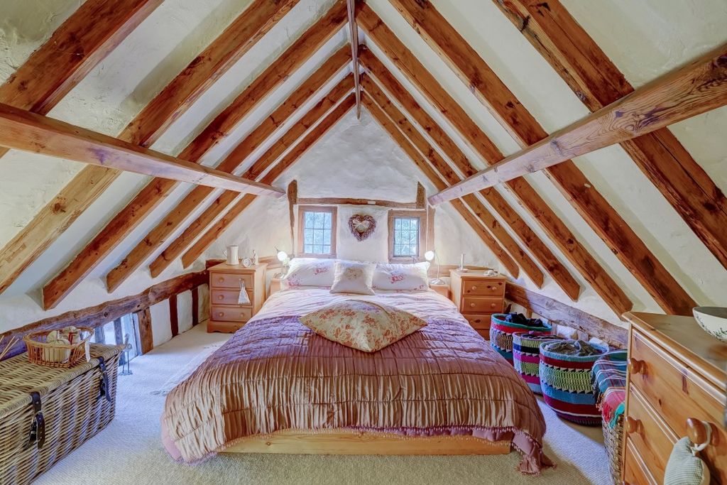 Property photo 3 of 31