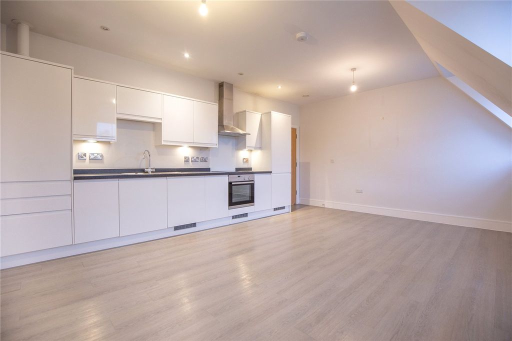 Property photo 2 of 13 Picture No. 08