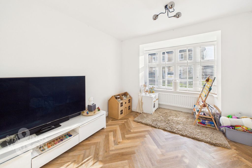 Property photo 3 of 29