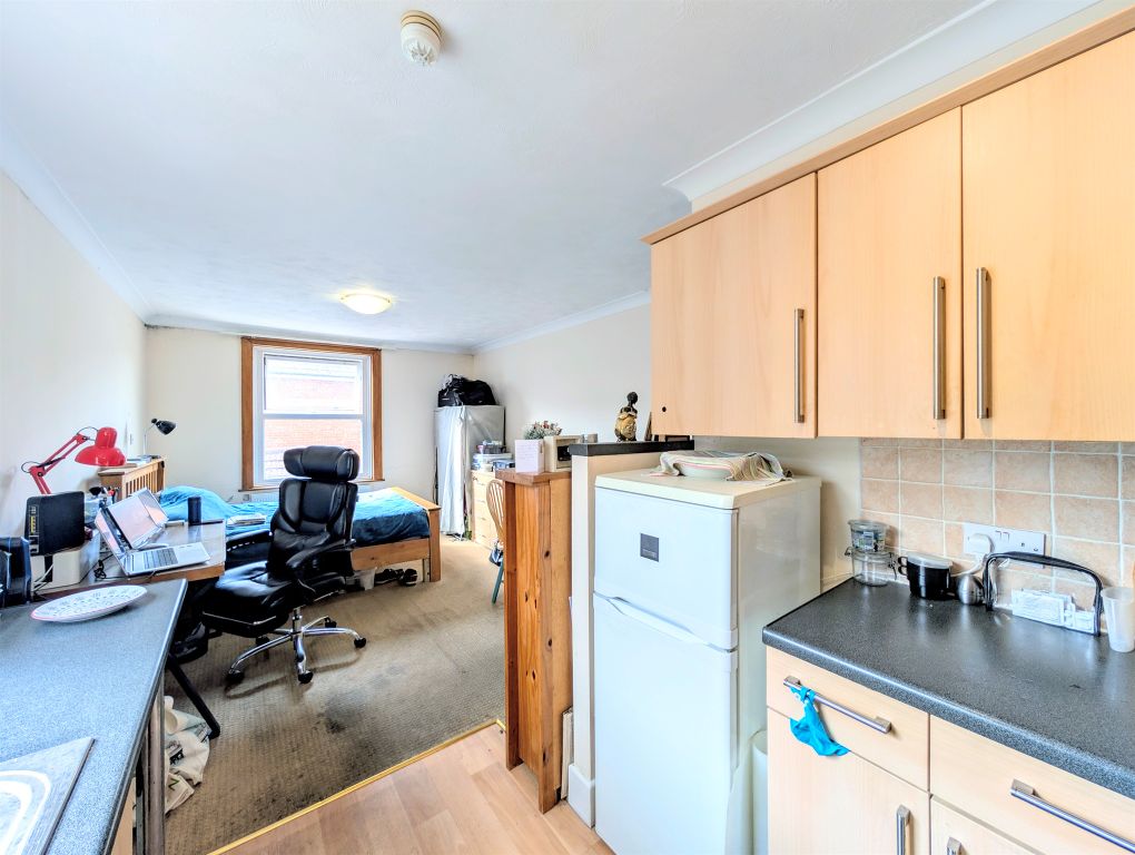 Property photo 3 of 9