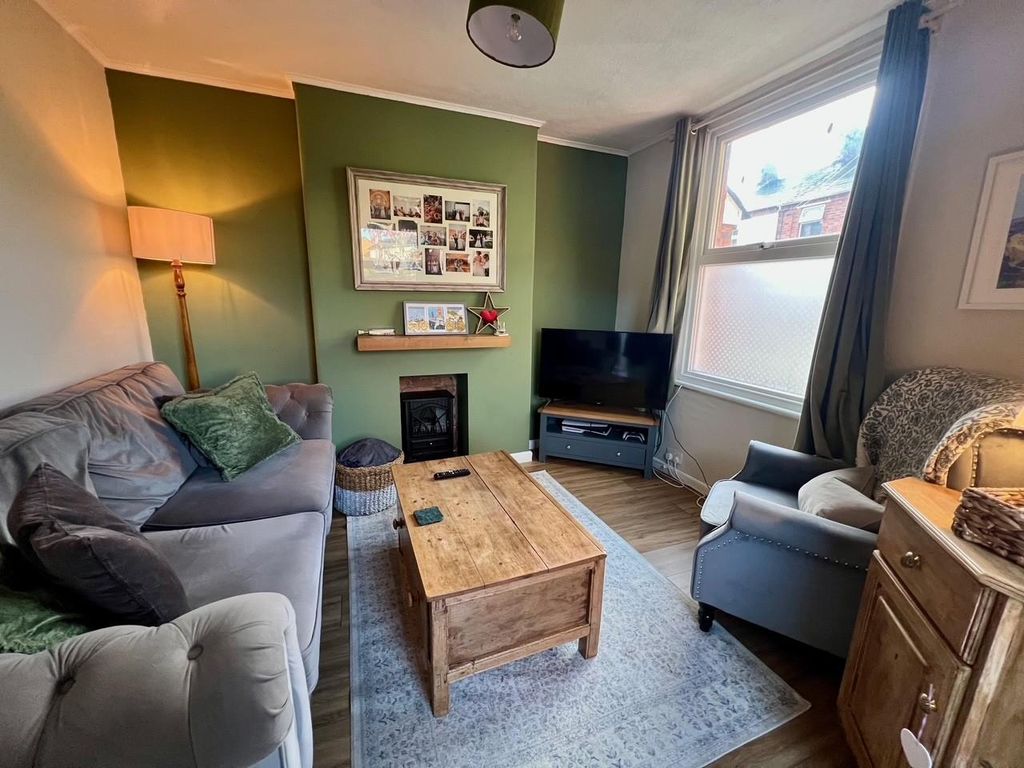 Property photo 2 of 17 Living Room.Jpg