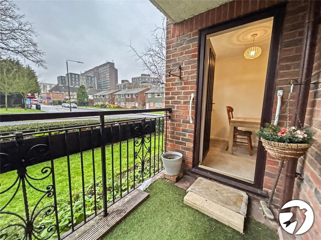 Property photo 3 of 22 Robinson Jackson