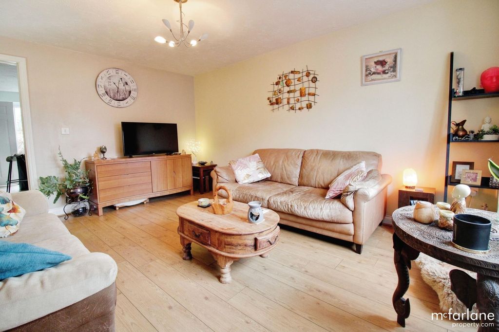 Property photo 3 of 15