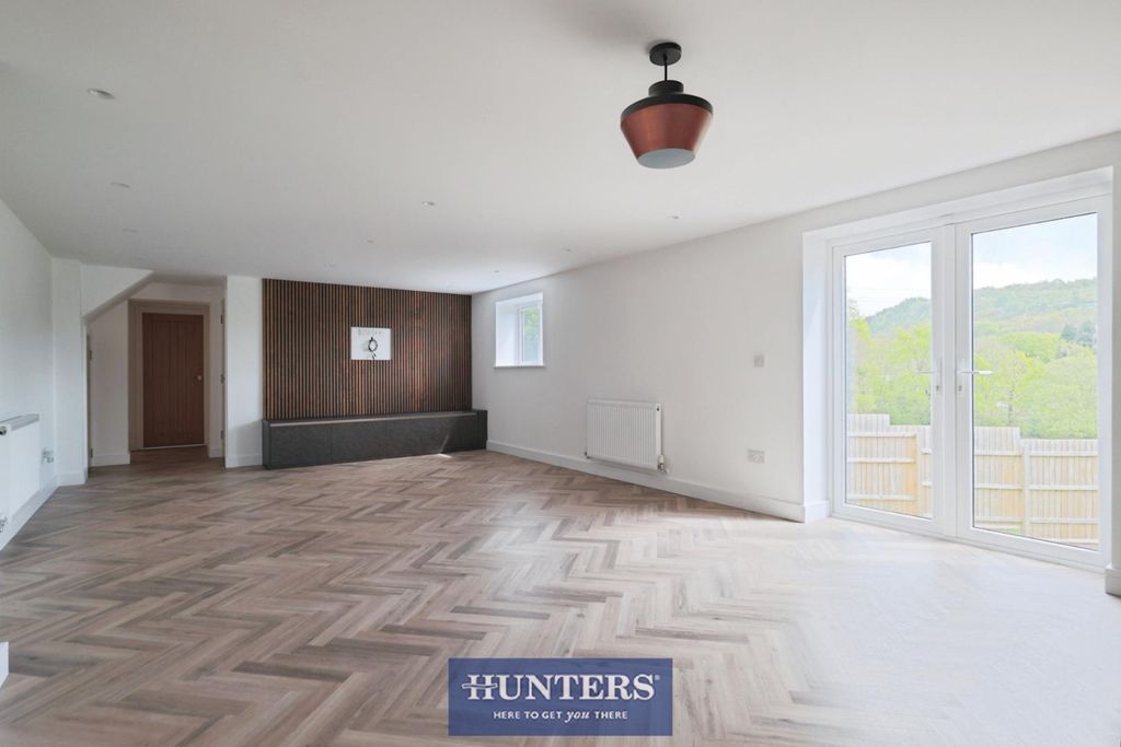 Additional image 13 of 4 bed detached house for saleBute Street, Glossop SK13