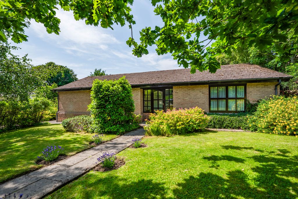 Property photo 1 of 20