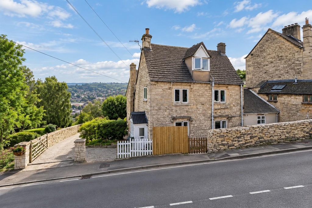 Property photo 1 of 13