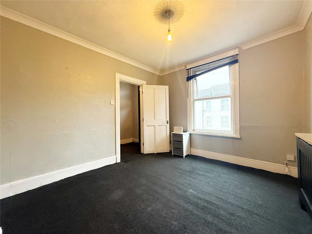 Property photo 3 of 12 Picture No. 10