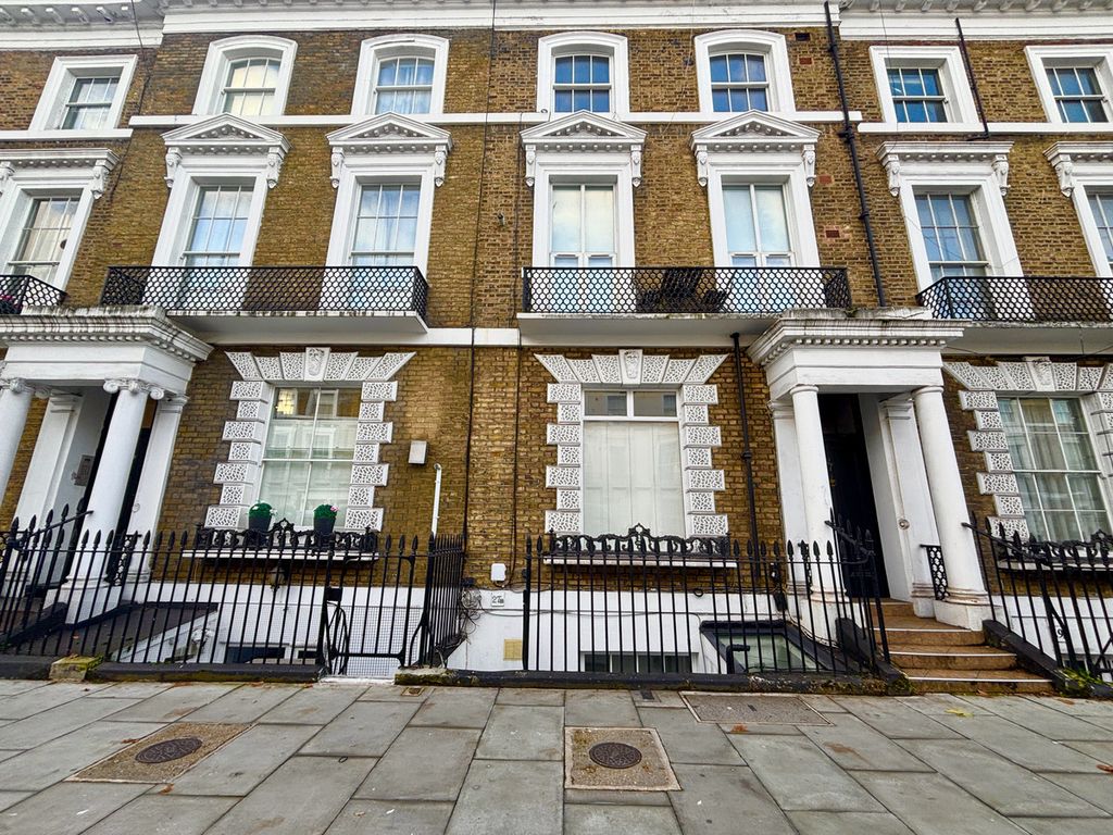 Property photo 2 of 8