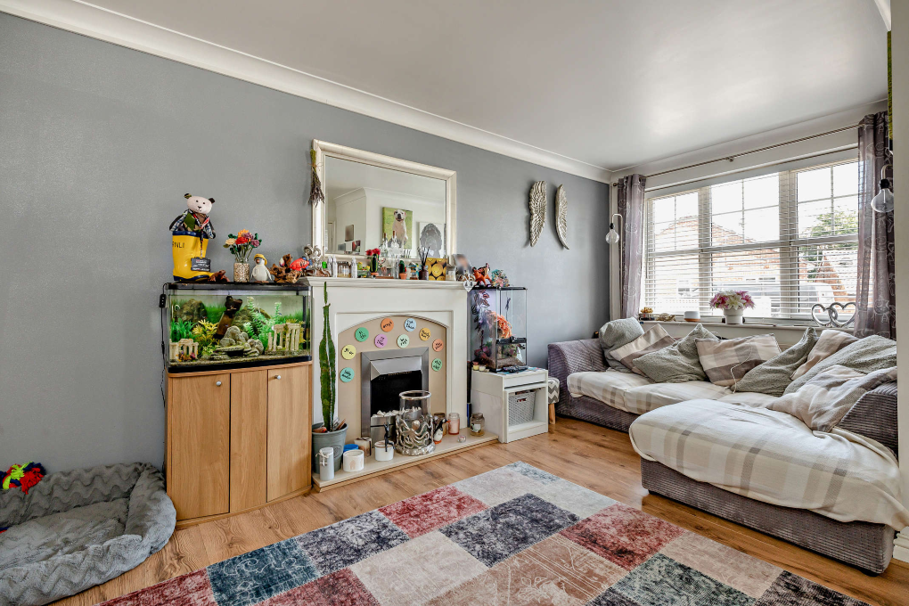 Property photo 2 of 13