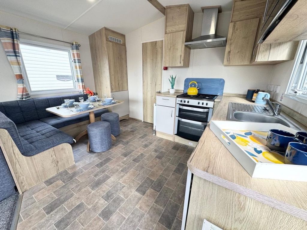Property photo 1 of 6 Car0064754 - Static Caravan