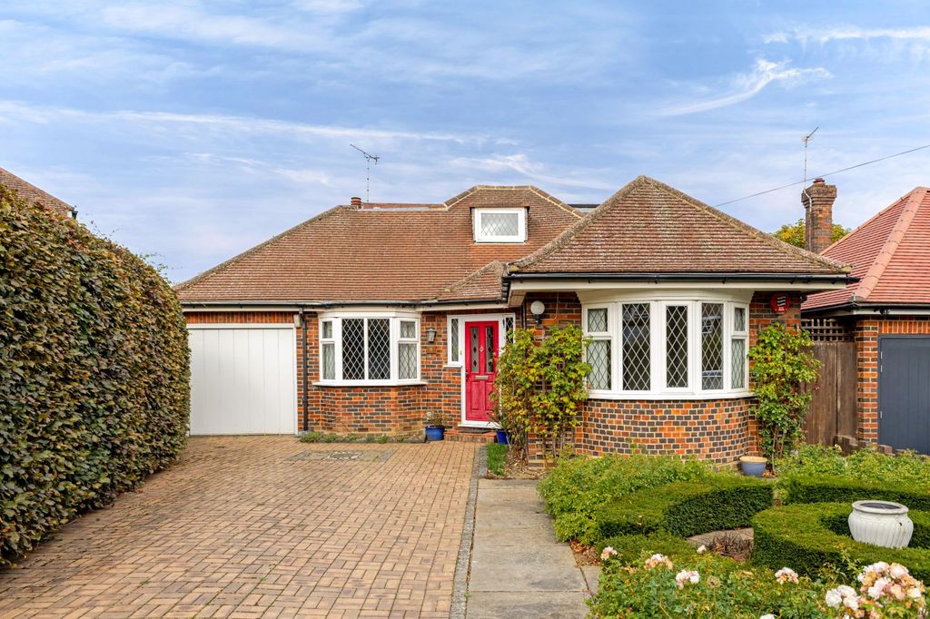 Property photo 1 of 17 Front