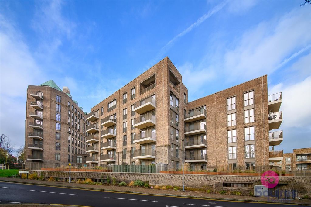 Property photo 3 of 10