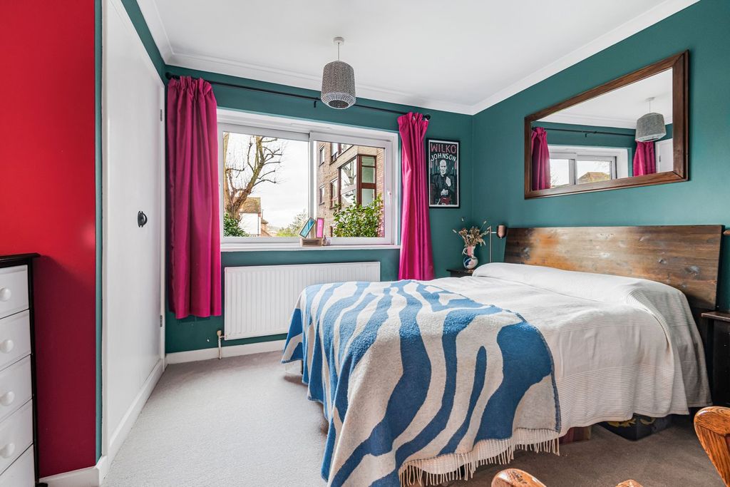 Property photo 3 of 9