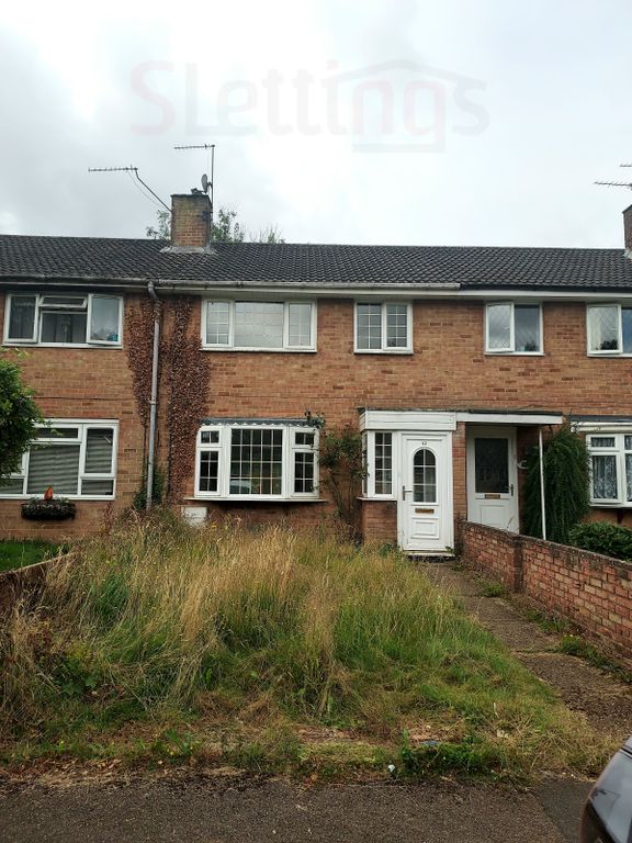 Property photo 1 of 16 Three-Bedroo Terraced House,Hetchleys