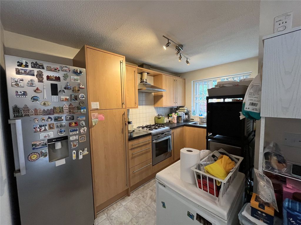 Property photo 2 of 14 Picture No. 15
