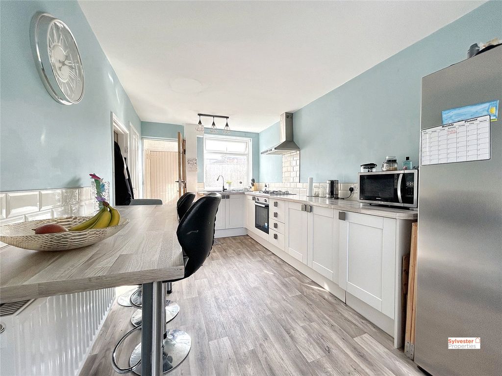 Property photo 2 of 20 Picture No. 03