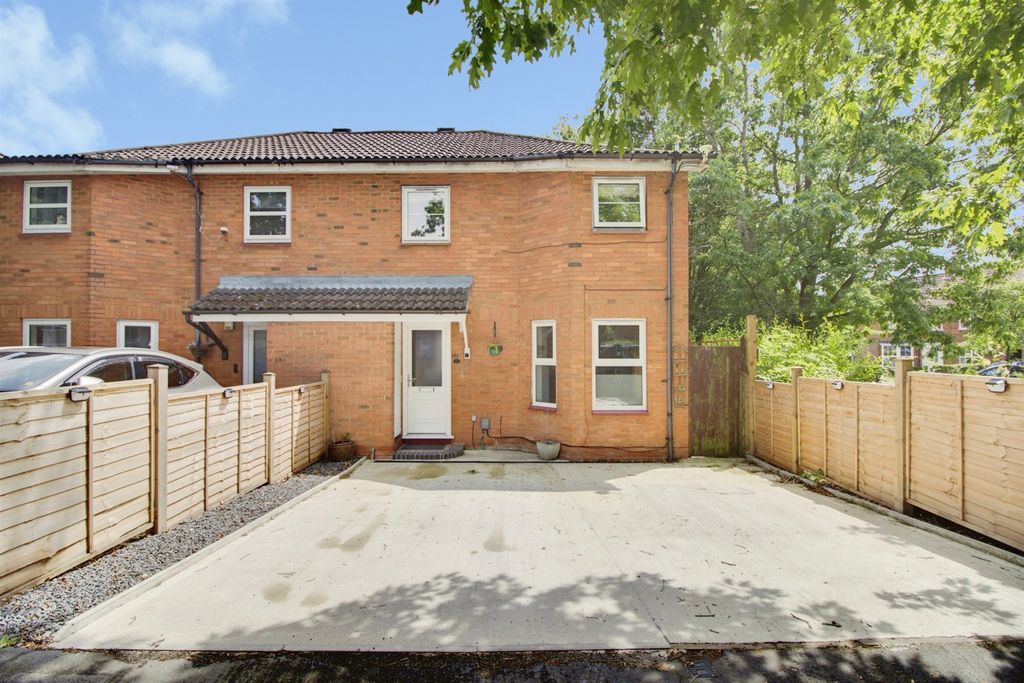 Property photo 1 of 21
