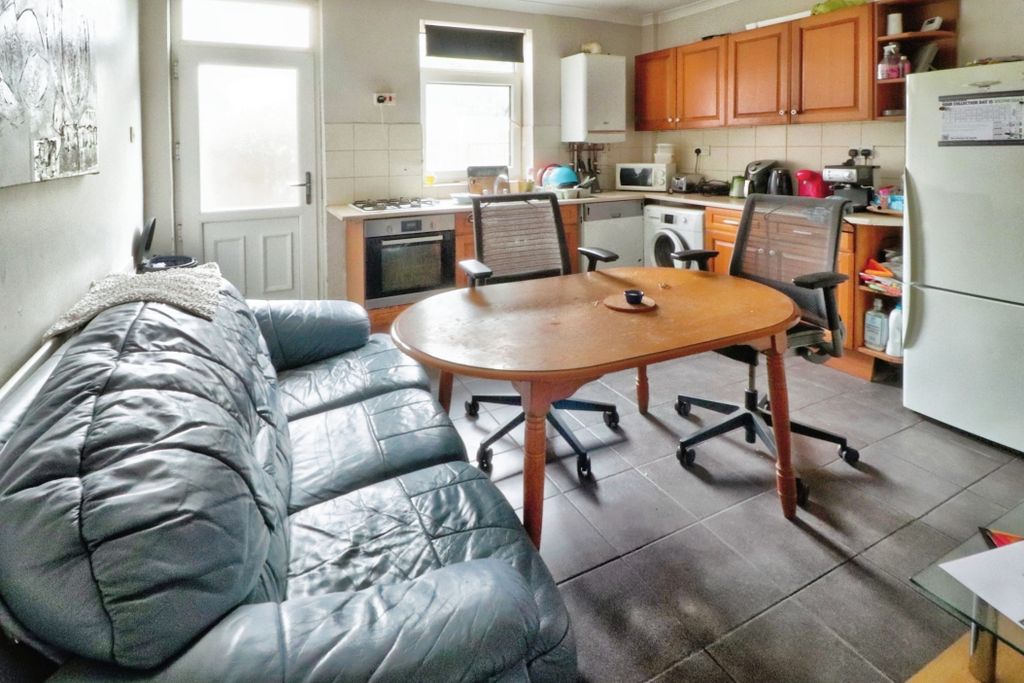 Property photo 2 of 8 45788Fb7-Img_4755_6_7