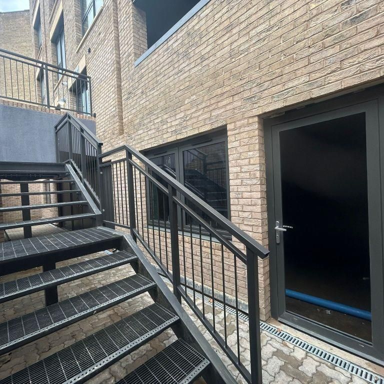 Property photo 3 of 3