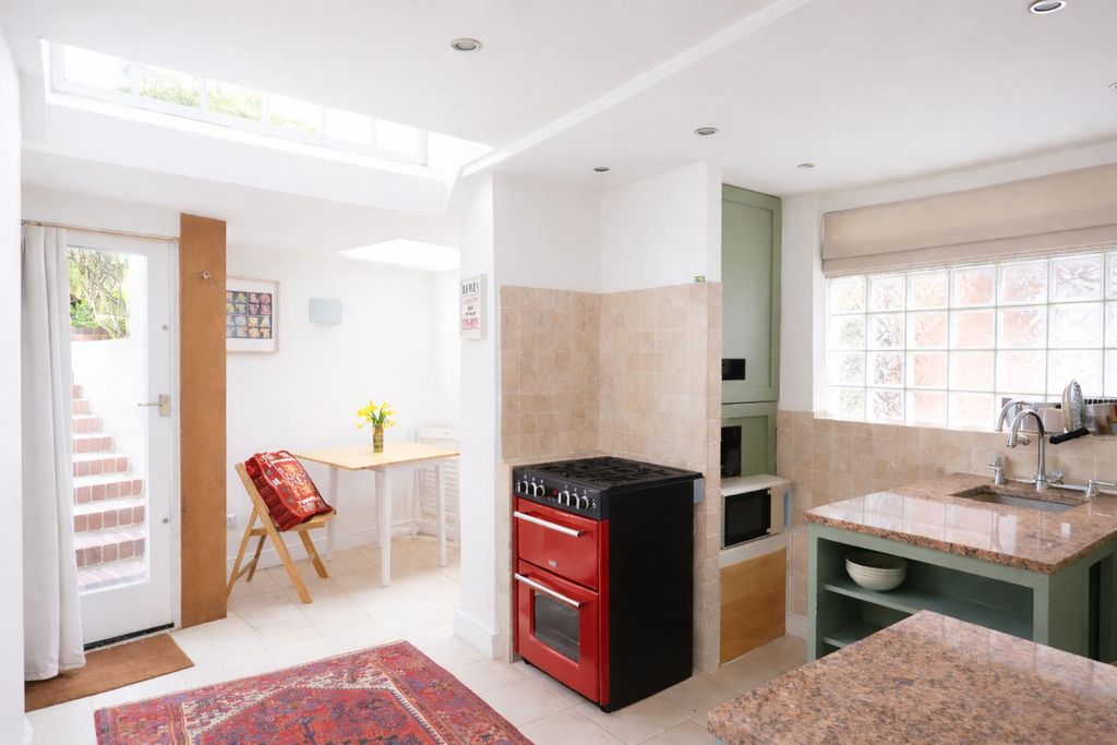 Property photo 3 of 13 Acd701c9-F52A-4c5B-A5c5-d2208F2F246d.Png