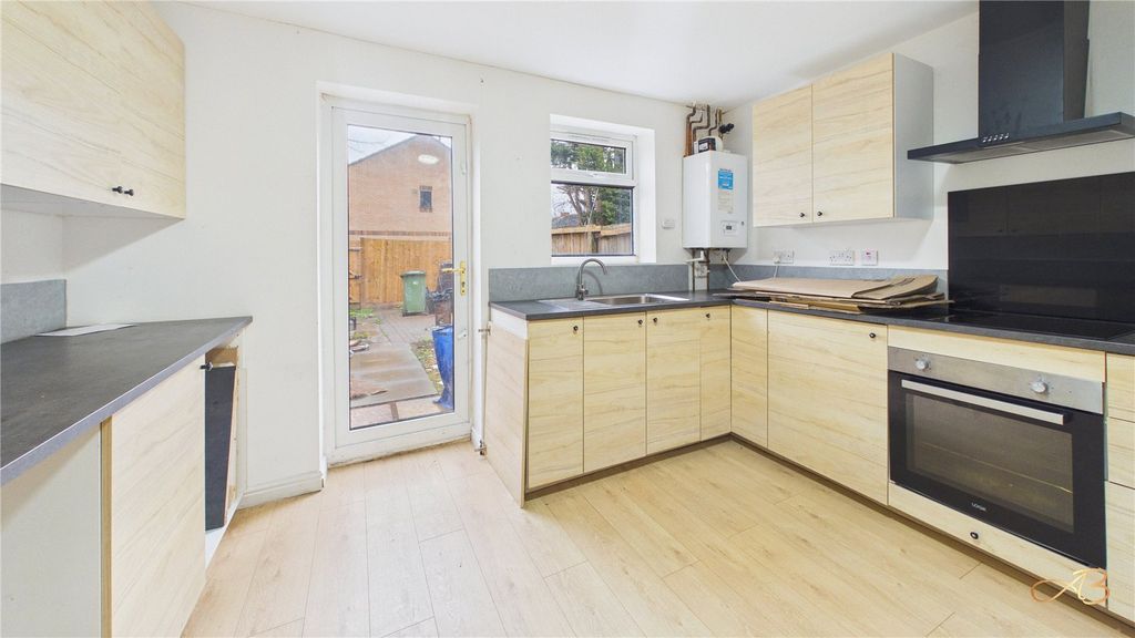 Property photo 2 of 9 Picture No. 06