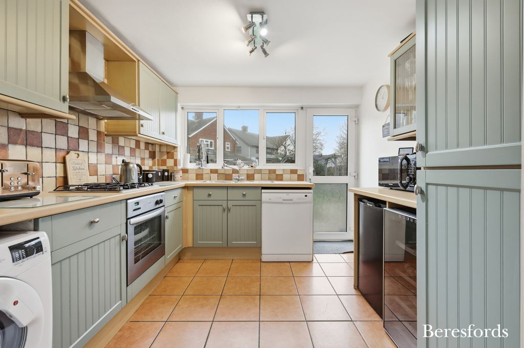 Property photo 3 of 16 Picture No. 18