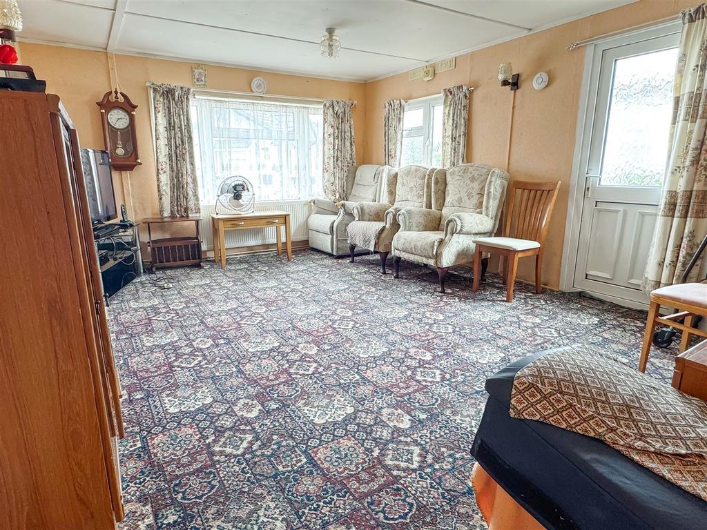 Property photo 3 of 10 Img_4111.Jpg