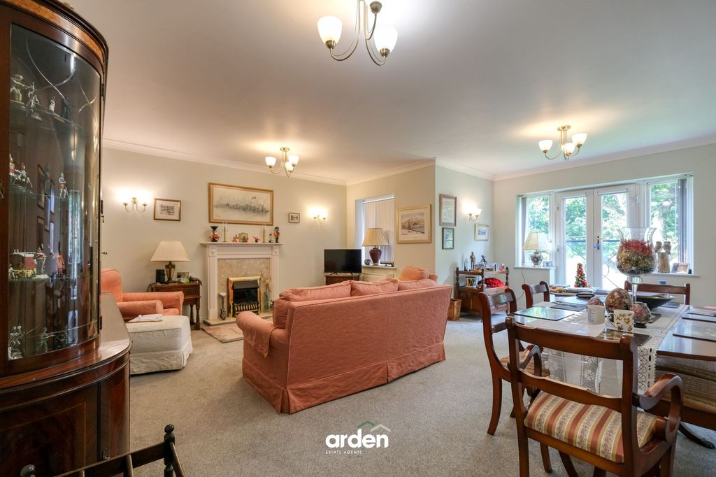 Property photo 2 of 12