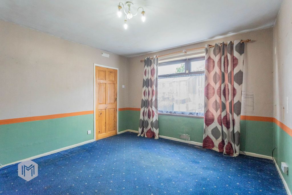 Property photo 3 of 22