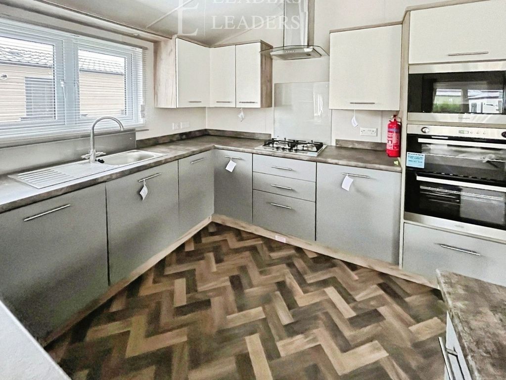 Property photo 3 of 14 Pbox-Img.Jpg